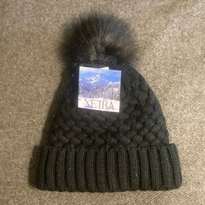 Black Pom-Pom Beanie